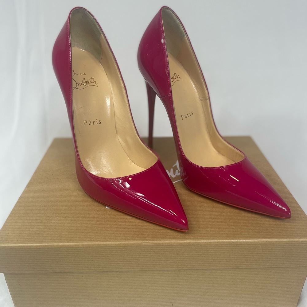 Christian Louboutin So Kate 120 patent